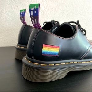 Men’s 5 Women’s 6 Doc Dr. Marten Leather Pride Rainbow Flag Oxford Boots Shoes